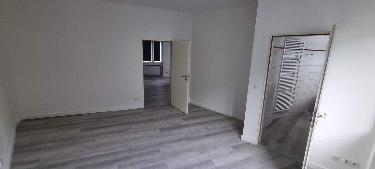 ELEGANTE + RENOVIERTE 2-ZIMMER-WOHNUNG in DÜSSELDORF - FRIEDRICHSTADT 2 zimmer