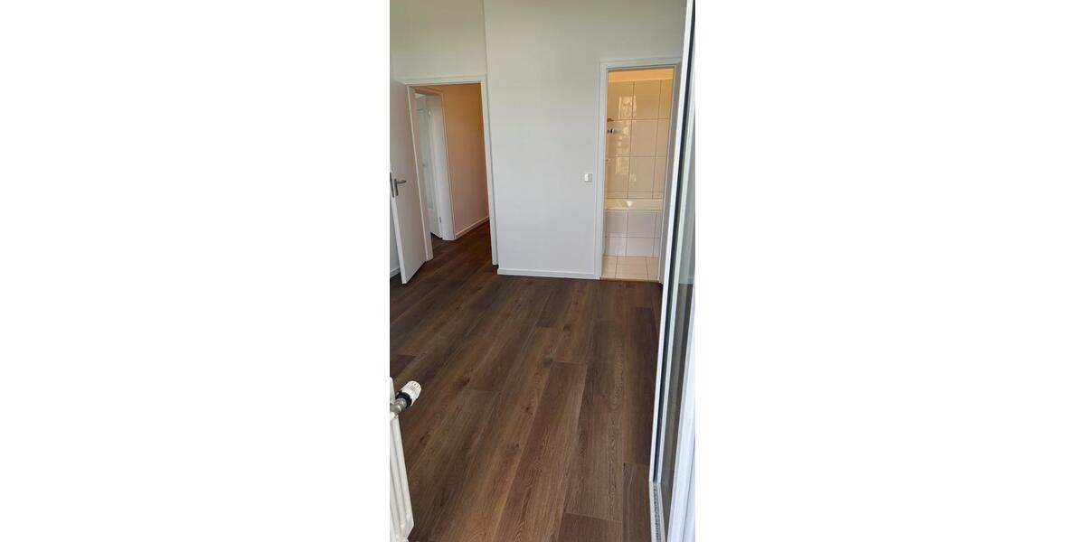 Etagenwohnung Düsseldorf Stadtbezirk 2 - 2 Zimmer, 60 m&sup2;, 1.000&euro; | Angebot:26326000