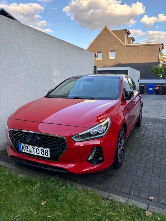 i30