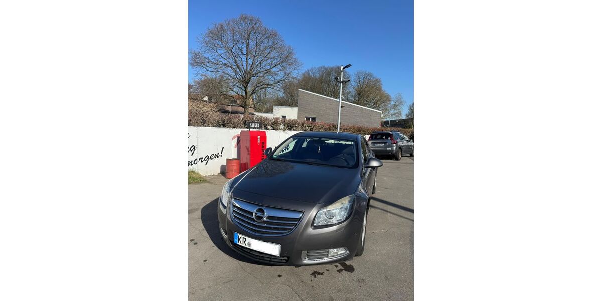 Opel Insignia 220.605 km 4.250 &euro; Krefeld 47805