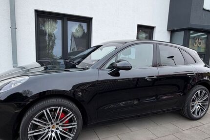 Porsche Macan 93.347 km 51.950 &euro; Krefeld 47809