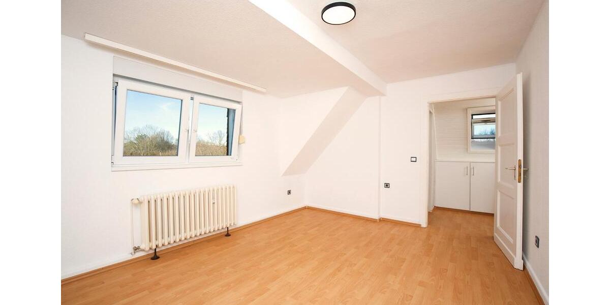 Doppelhaushälfte Dinslaken Hiesfeld - 6 Zimmer, 146 m&sup2;, 399.000&euro; | Angebot:26803548