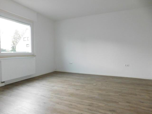 Etagenwohnung Krefeld Benrad - 2 Zimmer, 64 m&sup2;, 737&euro; | Angebot:24696744