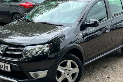 Dacia Sandero 152.805 km 4.999 &euro; Duisburg 47137