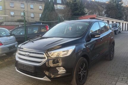Ford Kuga 145.000 km 7.990 &euro; Essen 45143