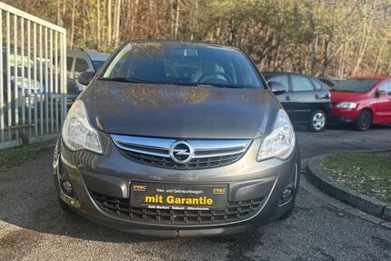 Opel Corsa 136.492 km 2.999 &euro; Essen 45145