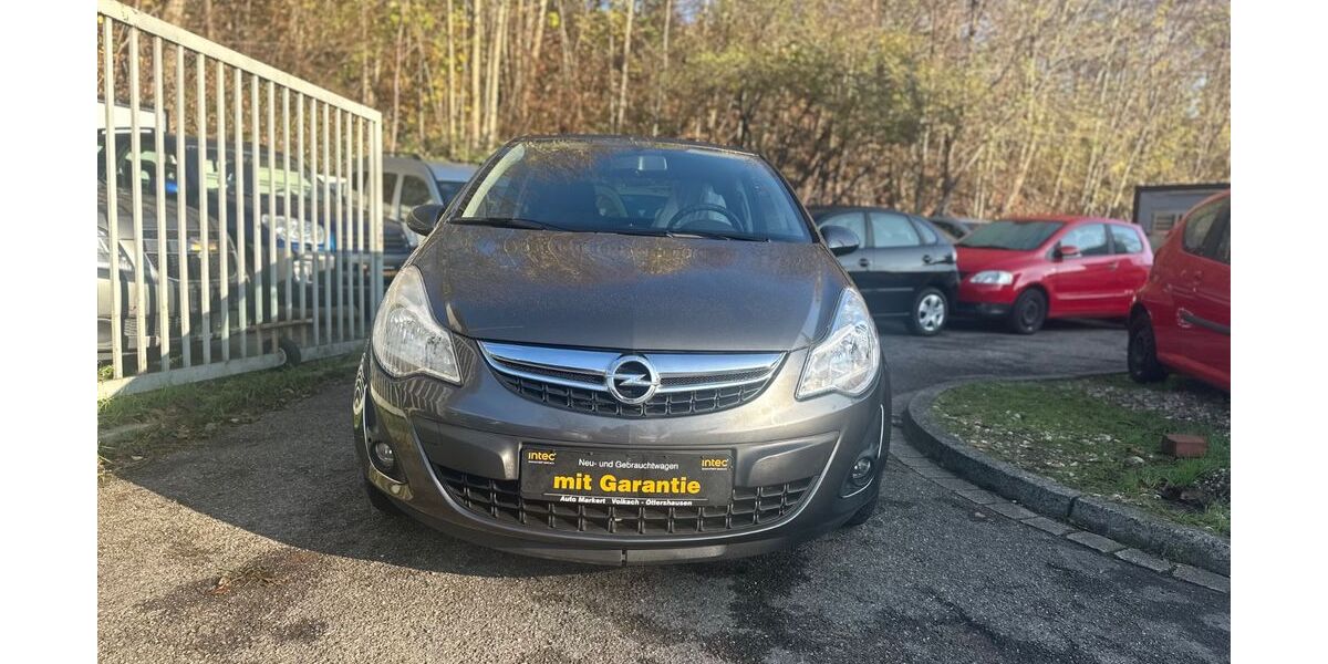Opel Corsa 136.492 km 2.999 &euro; Essen 45145