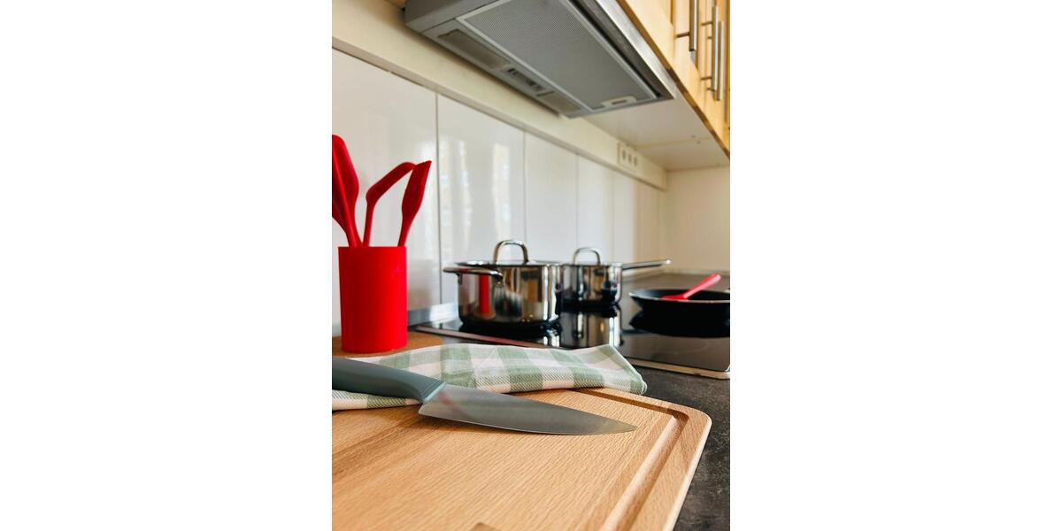 Etagenwohnung Düsseldorf Oberbilk - 1 Zimmer, 42 m&sup2;, 1.250&euro; | Angebot:24475320