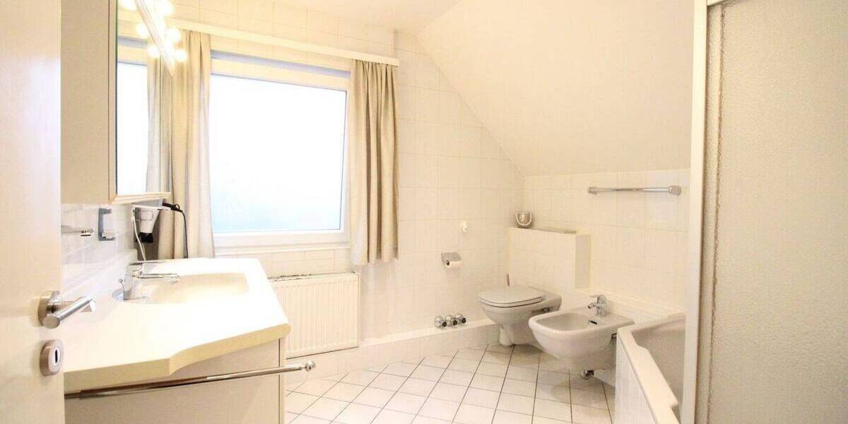 Einfamilienhaus Meerbusch Osterath - 4 Zimmer, 167 m&sup2;, 850.000&euro; | Angebot:26344647