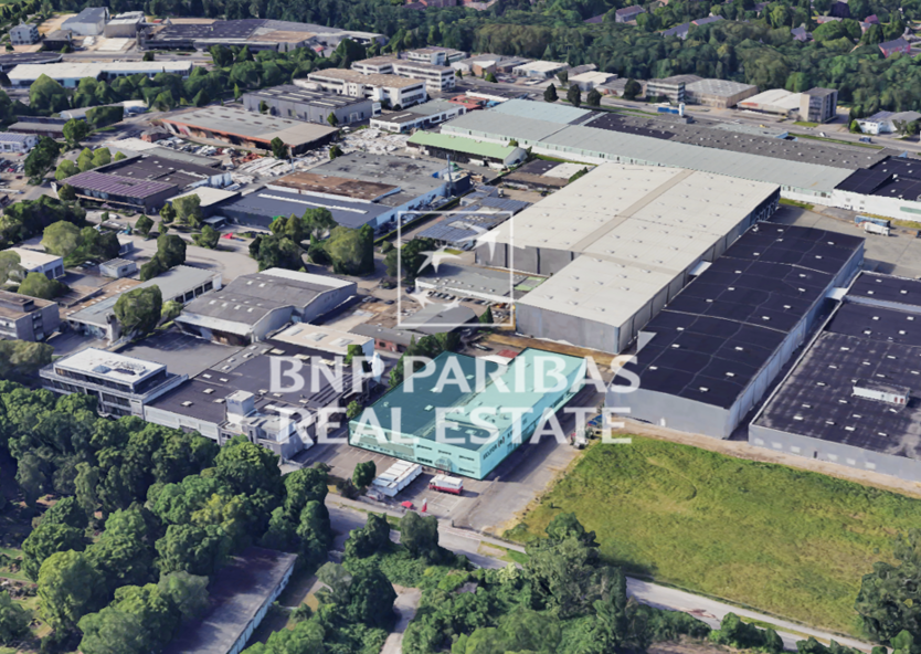 Halle in Krefeld 3.000.000 € 2793 m²
