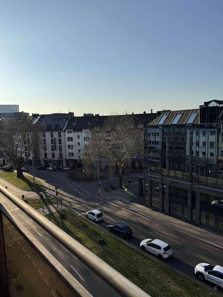 Wohnung zum Kaufen in Düsseldorf 340.000 € 72 m²