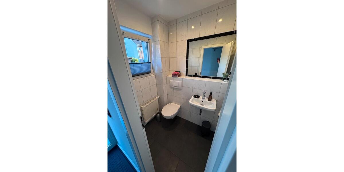 Reihenhaus Willich - 6 Zimmer, 180 m&sup2;, 630.000&euro; | Angebot:27016283