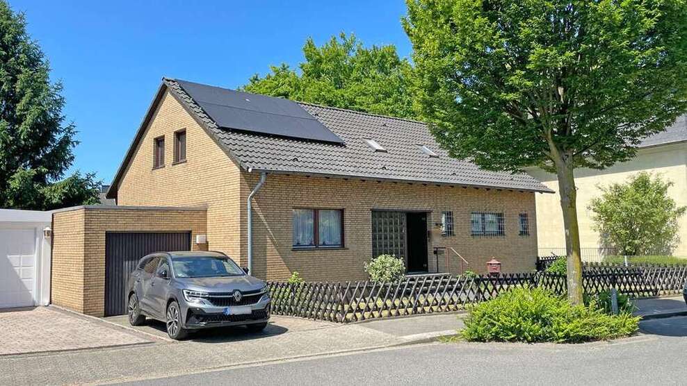 Haus zum Kaufen in Moers 275.000 € 173.13 m²