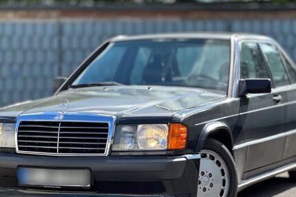 Mercedes-Benz 190 99.203 km 15.500 &euro; Düsseldorf 40210