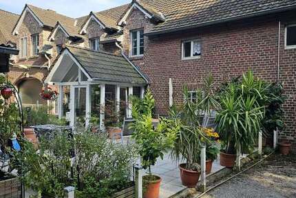 Haus Kaarst - 3.5 Zimmer, 160 m&sup2;, 1.520&euro; | Angebot:25564464