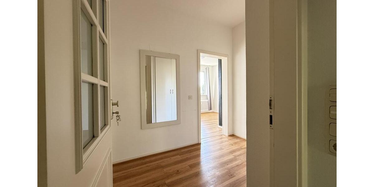 Villa Gelsenkirchen Buer - 12 Zimmer, 310 m&sup2;, 3.200&euro; | Angebot:22985202