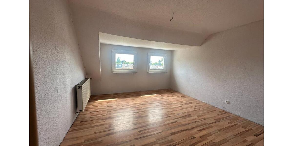 Einfamilienhaus Duisburg Walsum - 7 Zimmer, 150 m&sup2;, 390.000&euro; | Angebot:27146197