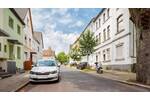 Sofort einziehen! Gepflegte 3-Zimmer-DG-Wohnung mit Einbauküche und Tageslichtbad in Essen-Steele