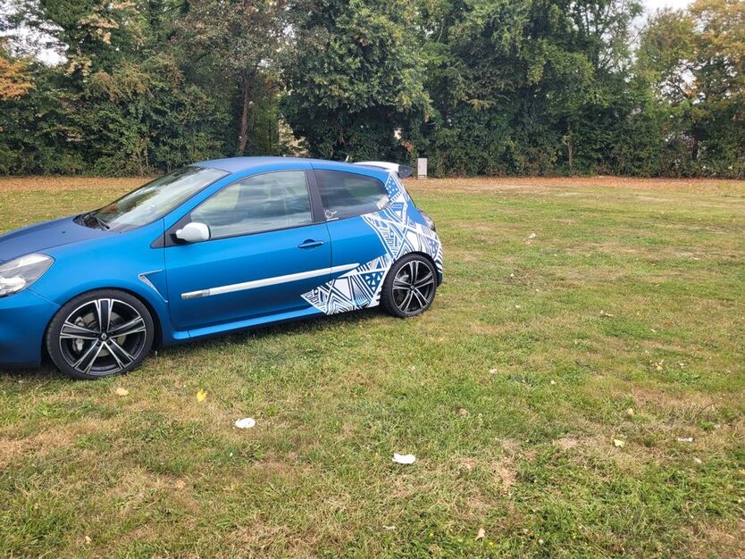 Renault Clio 165.000 km 13.800 € Willich 47877