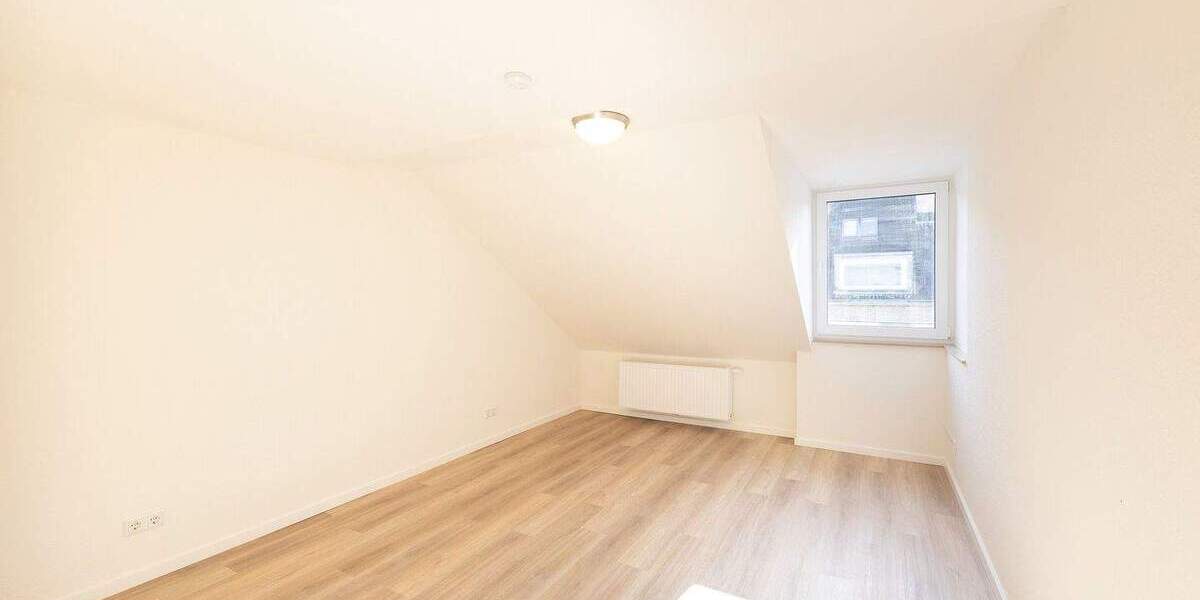 Etagenwohnung Düsseldorf Flingern Nord - 2 Zimmer, 82 m&sup2;, 1.360&euro; | Angebot:25318712