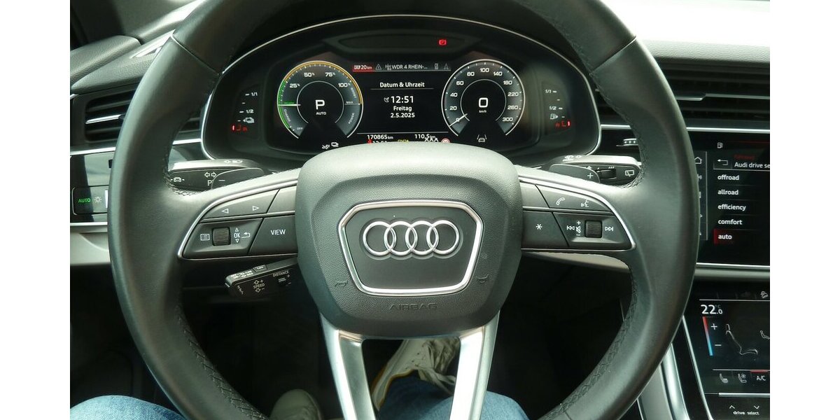 Audi Q7 55e TFSI Quattro Leder Matrix Panorama Air 170.000 km 36.900 € Ratingen 40885