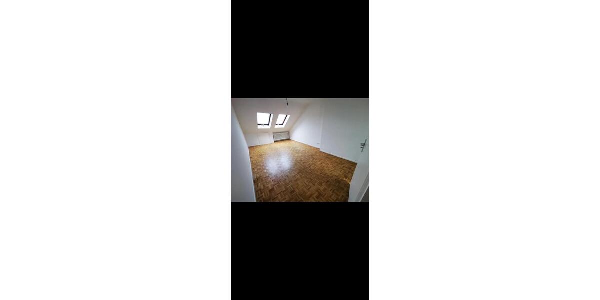 Dachgeschoßwohnung Düsseldorf Pempelfort - 2 Zimmer, 45 m&sup2;, 495&euro; | Angebot:24778069