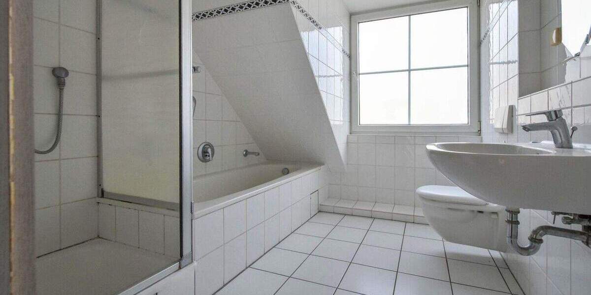 Doppelhaushälfte Duisburg / Huckingen Huckingen - 6 Zimmer, 150 m&sup2;, 579.000&euro; | Angebot:25070521