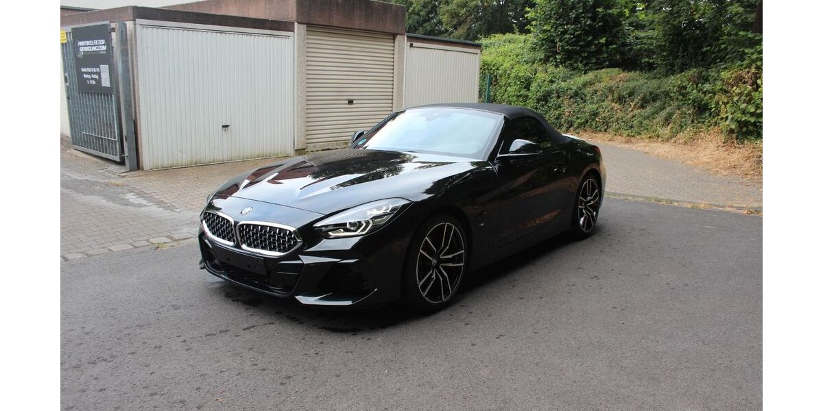 BMW Z4 43.329 km 32.900 &euro; Gelsenkirchen 45884