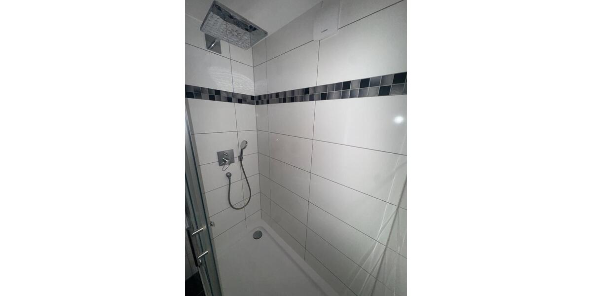 Dachgeschoßwohnung Krefeld Benrad - 2 Zimmer, 60 m&sup2;, 750&euro; | Angebot:25484276