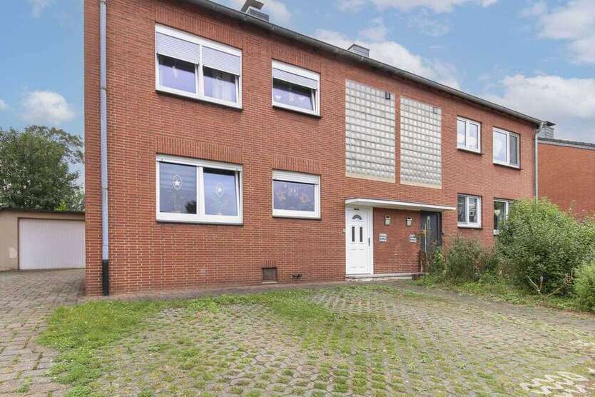 Haus zum Kaufen in Moers 449.000 € 198.26 m²