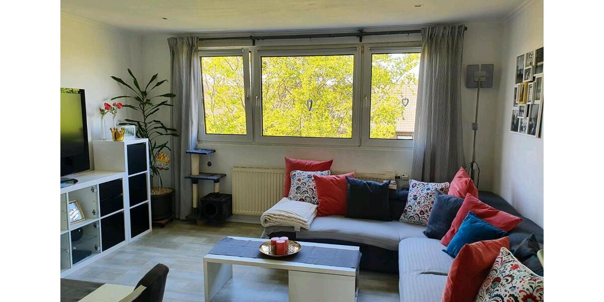 Dachgeschoßwohnung Duisburg Rheinhausen - 2.5 Zimmer, 60 m&sup2;, 125.000&euro; | Angebot:25398087