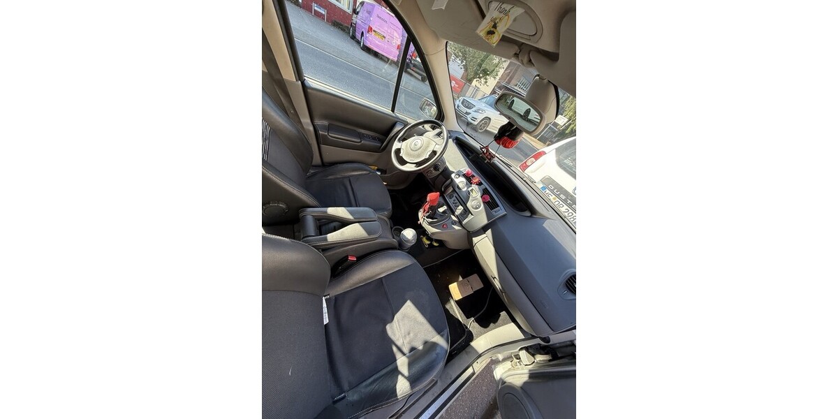 Renault Scenic 115.000 km 3.999 € Heiligenhaus 42579