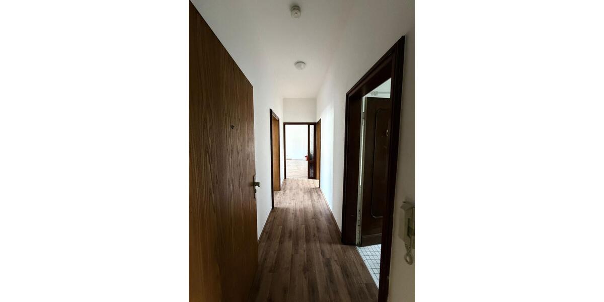 Etagenwohnung Duisburg Rheinhausen - 2 Zimmer, 73 m&sup2;, 633&euro; | Angebot:25304410