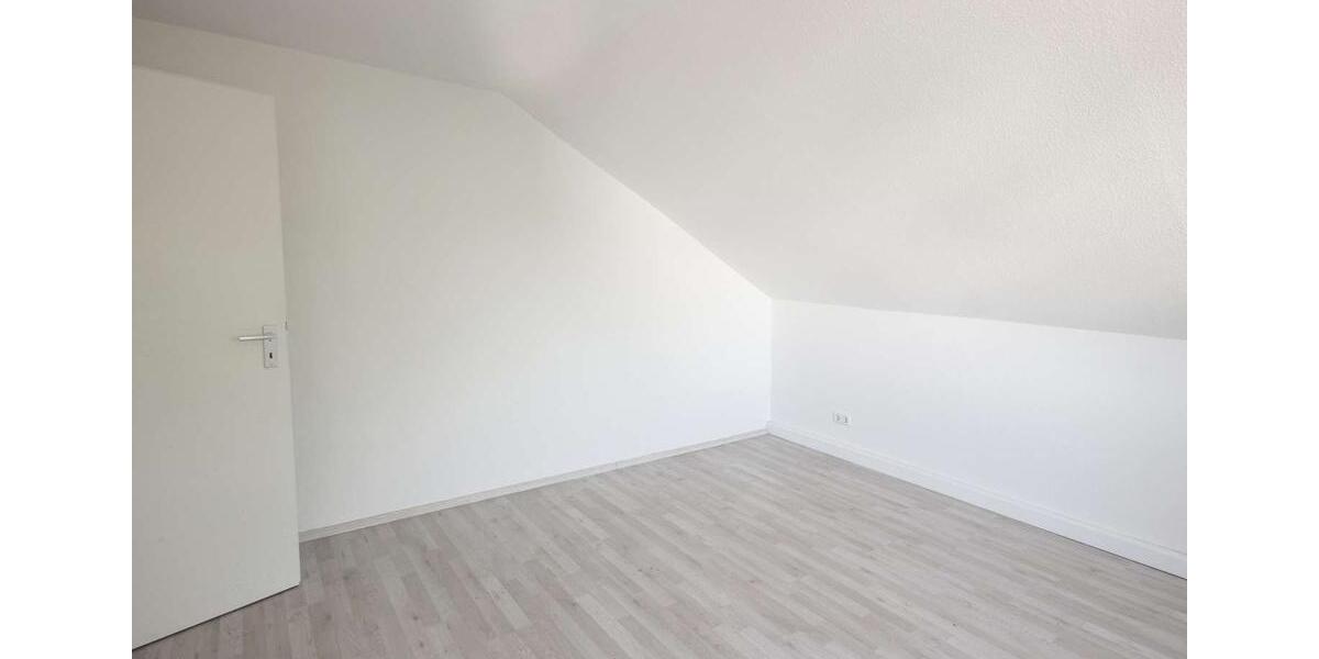 Dachgeschoßwohnung Gelsenkirchen Gelsenkirchen-Nord - 2 Zimmer, 55 m&sup2;, 341&euro; | Angebot:26384130