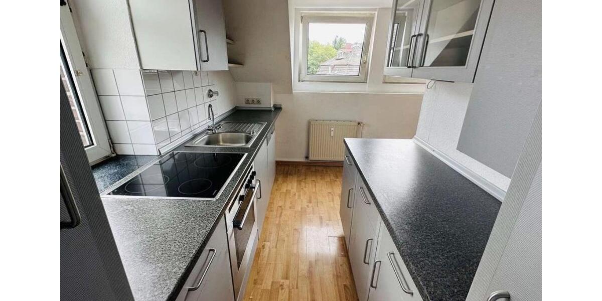 Dachgeschoßwohnung Essen Stadtbezirk IX - 2 Zimmer, 36 m&sup2;, 475&euro; | Angebot:25612943