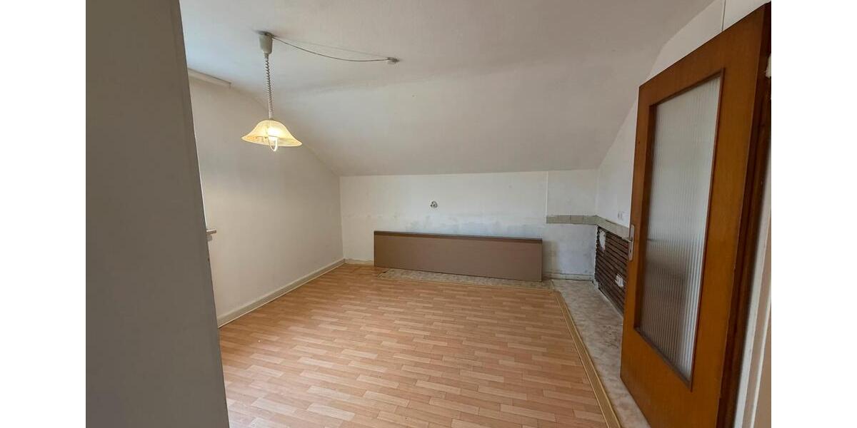 Dachgeschoßwohnung Duisburg Walsum - 1 Zimmer, 58 m&sup2;, 630&euro; | Angebot:26091586