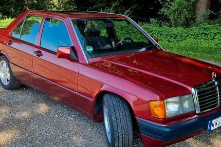 Mercedes-Benz 190 136.300 km 13.500 € Grefrath 47929