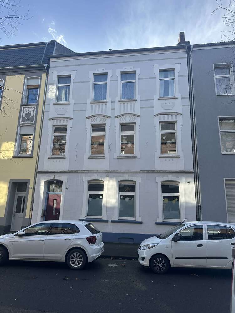 Haus zum Kaufen in Krefeld 410.000 € 282 m²
