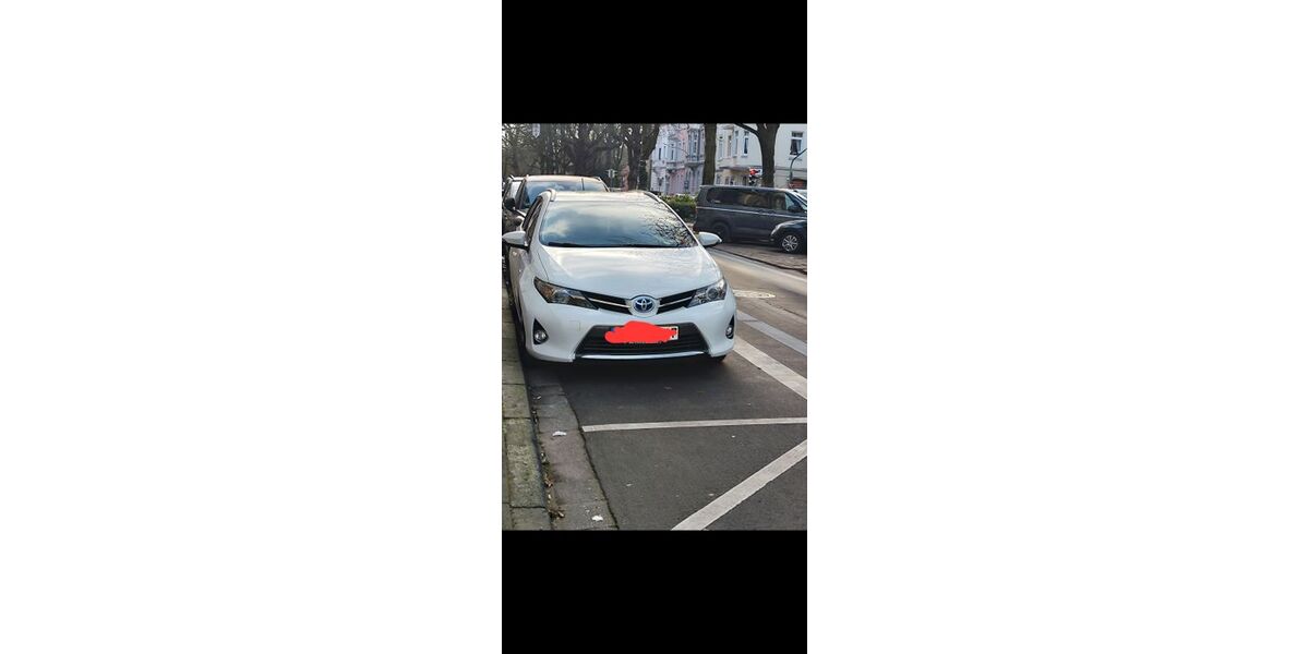 Toyota Auris Touring Sports 163.000 km 10.900 &euro; Erkrath 40699