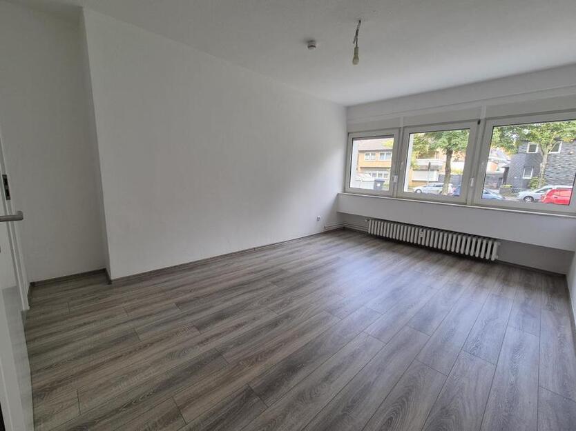 Helle 4-Zimmer-Wohnung mit Balkon! zimmer