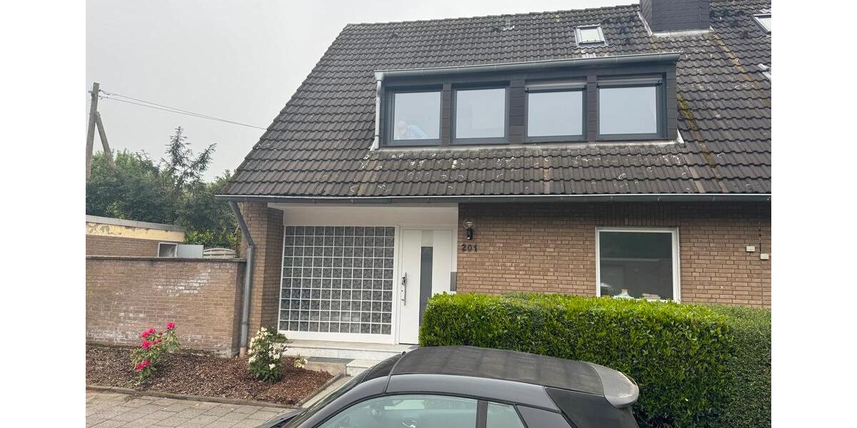 Doppelhaushälfte Neuss Furth-Mitte - 5 Zimmer, 120 m&sup2;, 1.910&euro; | Angebot:26456017