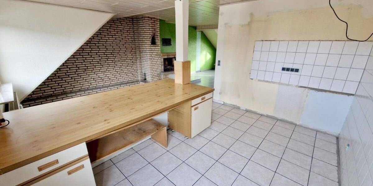 Etagenwohnung Oberhausen Schlad - 3 Zimmer, 100 m&sup2;, 685&euro; | Angebot:26489386