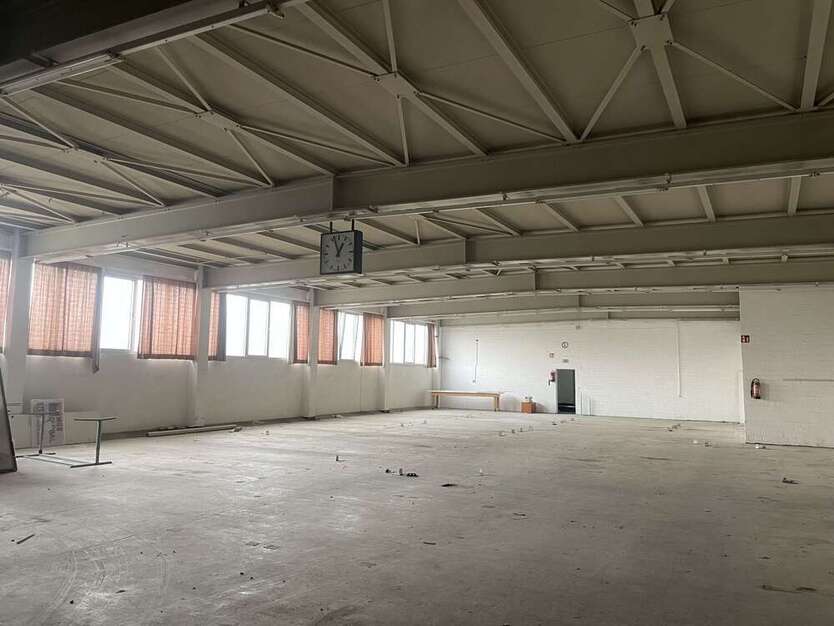 Halle in Viersen 2.079 € 522 m²