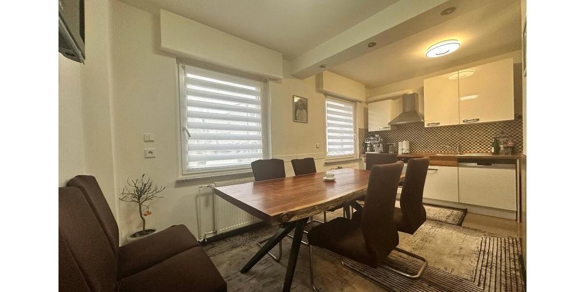 Erdgeschoßwohnung Essen Stadtbezirk V - 6 Zimmer, 130 m&sup2;, 300.000&euro; | Angebot:24816188