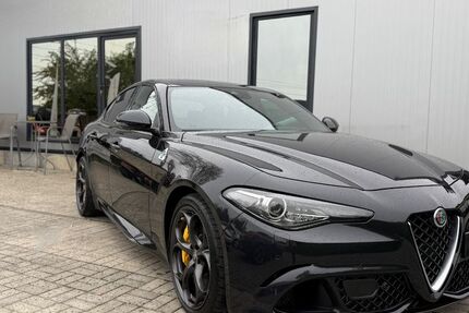 Alfa Romeo Giulia 36.000 km 59.490 € Krefeld 47839