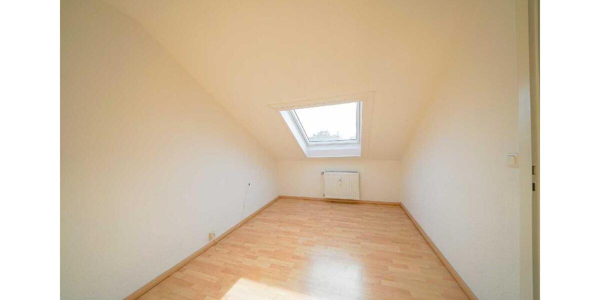Dachgeschoßwohnung Ratingen Hösel - 3 Zimmer, 68 m&sup2;, 680&euro; | Angebot:26234167