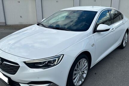 Opel Insignia 70.000 km 11.450 € Essen 45326
