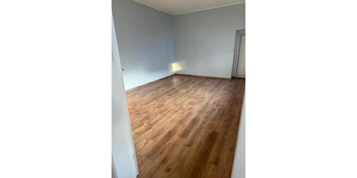 Etagenwohnung Krefeld - 4 Zimmer, 99 m&sup2;, 1.000&euro; | Angebot:26310424
