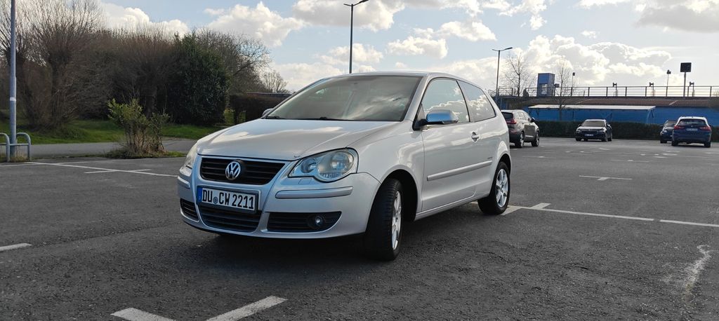 VW Polo 100.400 km 4.900 &euro; Duisburg 47269