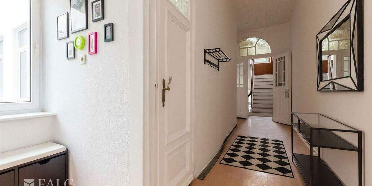 Etagenwohnung Krefeld Stadtmitte - 3 Zimmer, 70 m&sup2;, 198.500&euro; | Angebot:25698266